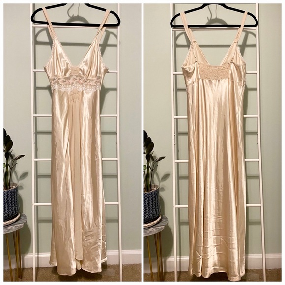 Madison Studio Other - Madison Studio Intimates Lace Cream Peach Long Slip Dress